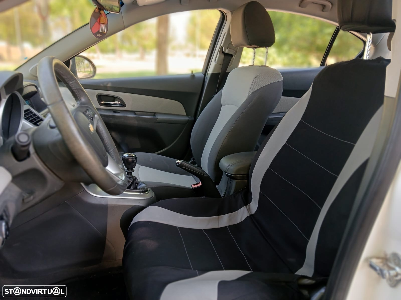 Chevrolet Cruze 1.6 LS - 8