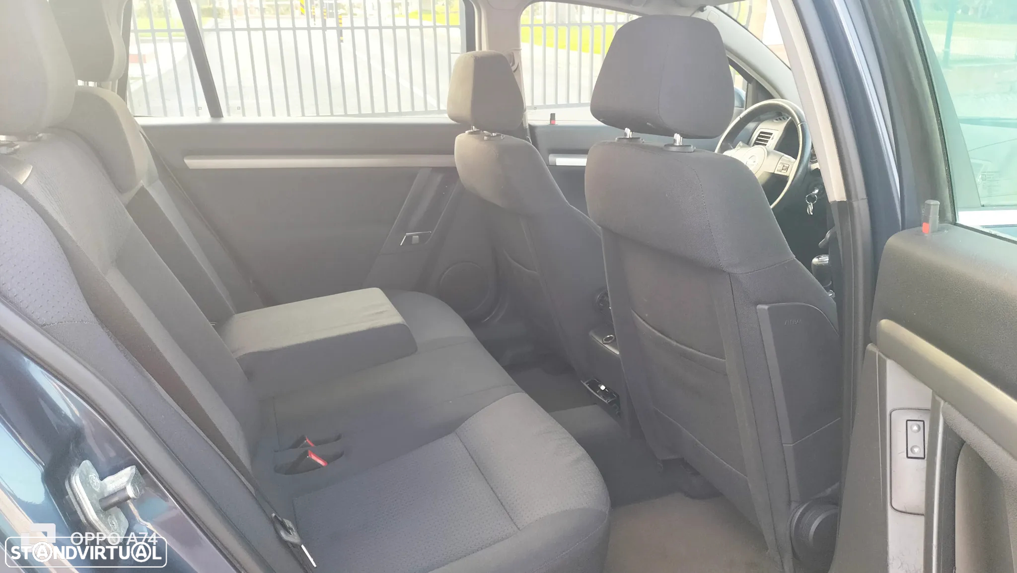 Opel Vectra Caravan 1.9 CDTi Executive - 6