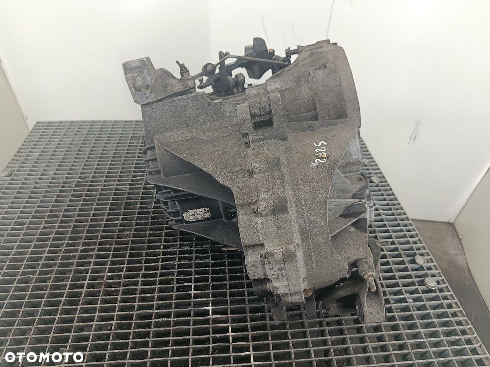 SKRZYNIA BIEGÓW MANUALNA 6 VOLVO V50 6M5R-7002-CA 2.0 D 136KM - 2