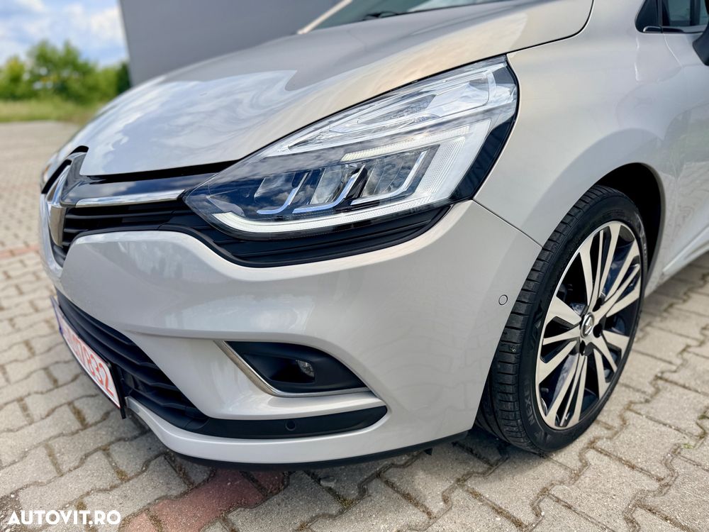 Renault Clio - 10