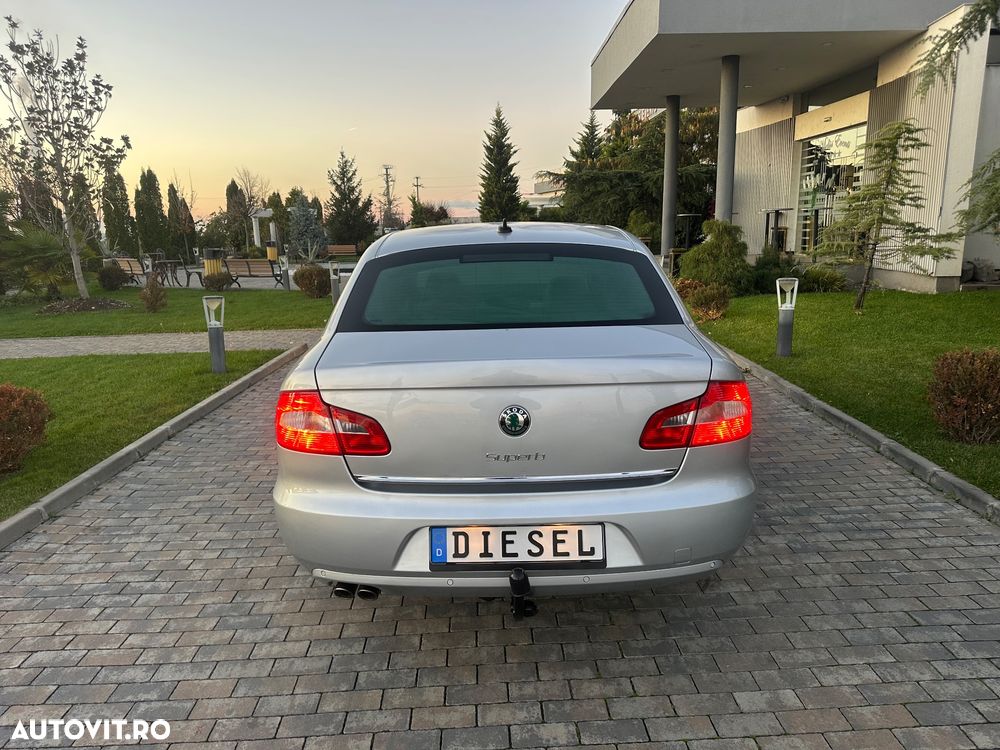 Skoda Superb 2.0 TDI Green tec 4x4 DSG Active - 5