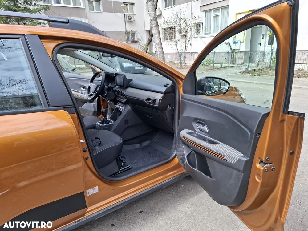 Dacia Sandero TCe 90 MT5 Expression - 9