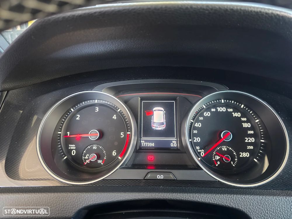 VW Golf 2.0 TDI GTD - 23