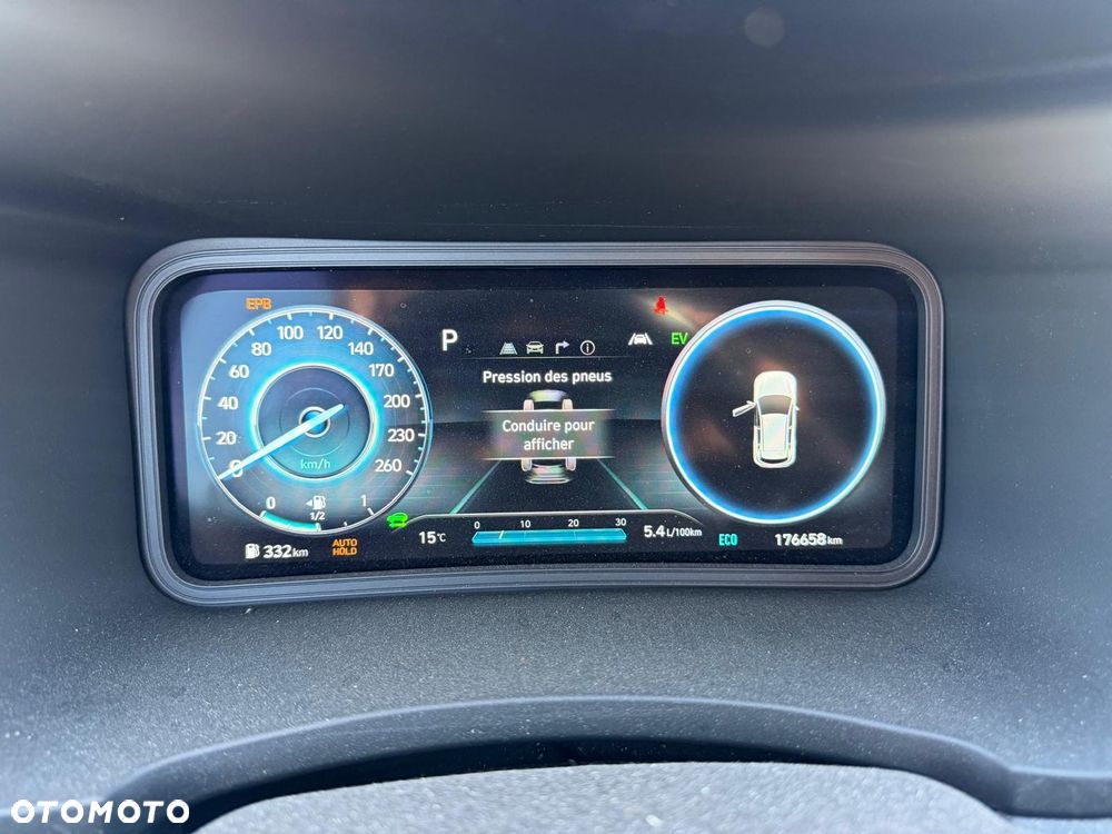 Hyundai Kona - 16