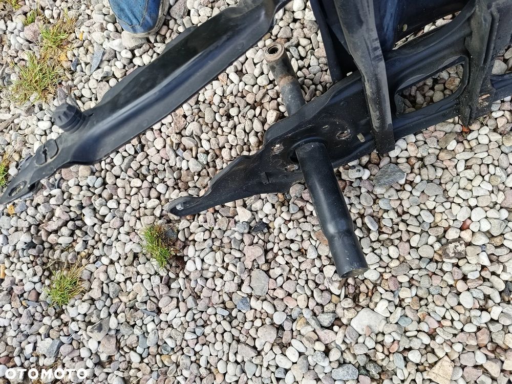 BMW E39 LIFT PAS CZOŁOWY WZMOCNIENIE - 4