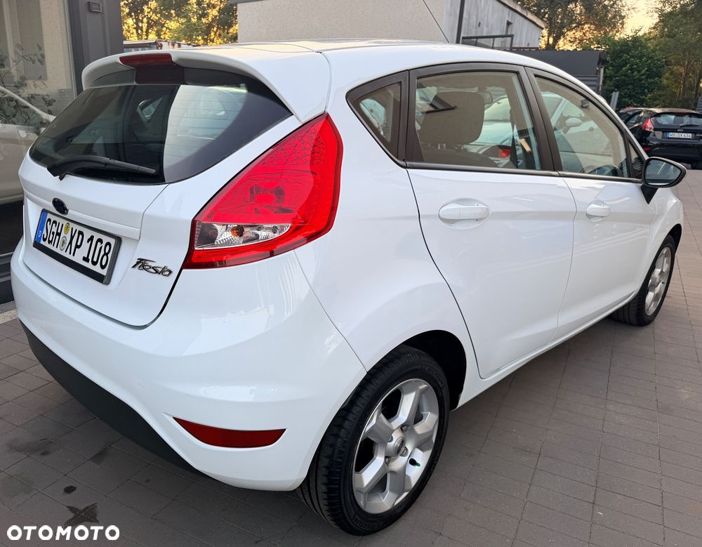 Ford Fiesta 1.25 Platinium X EU5 - 19