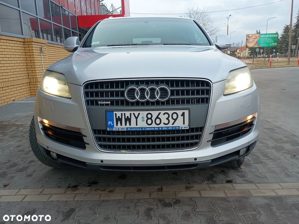 Audi Q7 - 10