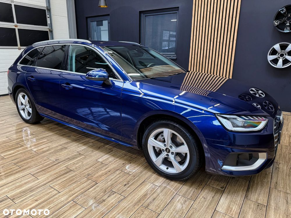 Audi A4 Avant 40 TFSI S tronic - 5