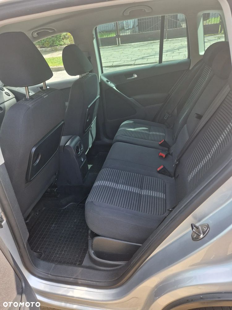Volkswagen Tiguan - 8