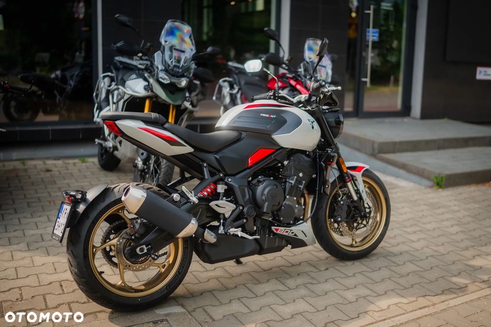 Triumph Trident - 17