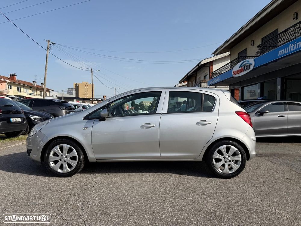 Opel Corsa 1.2 Enjoy Easytronic - 4