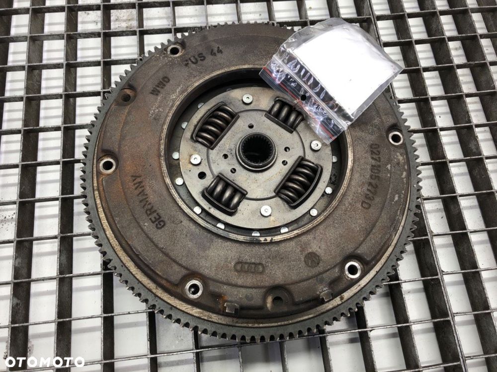 SPRZĘGŁO  SEAT TOLEDO II (1M2) 1998 - 2006 1.4 16V 55 kW [75 KM] benzyna 2000 - 2002 027105273D - 1