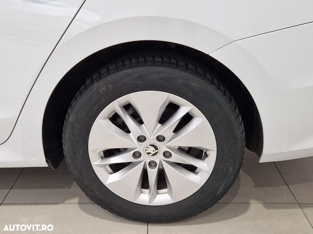 Skoda Octavia 1.5 TSI DSG MHEV Ambition - 4