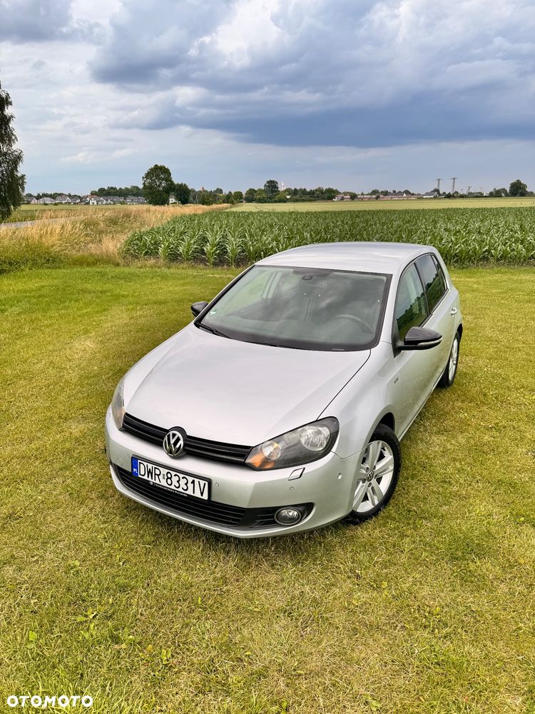 Volkswagen Golf 1.2 TSI MATCH - 1