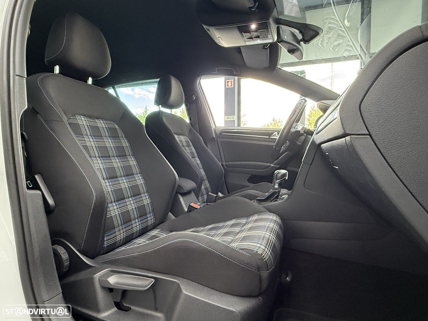 VW Golf 1.4 GTE Plug-in - 16