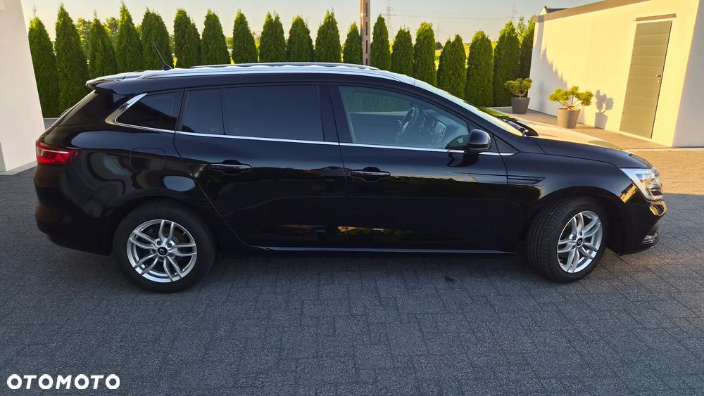 Renault Megane BLUE dCi 115 EDC BUSINESS EDITION - 23