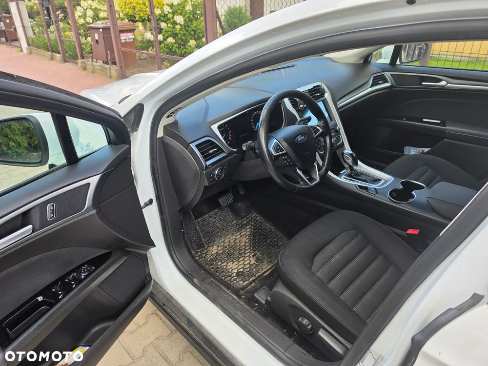Ford Mondeo 2.0 TDCi Trend PowerShift - 11