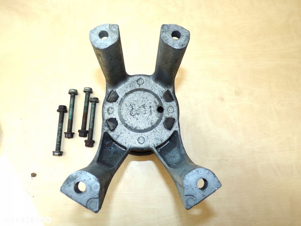 VW T5 TRANSPORTER 2.5TDI ŁAPA PODUSZKA SILNIKA ORYGINALNA - 5