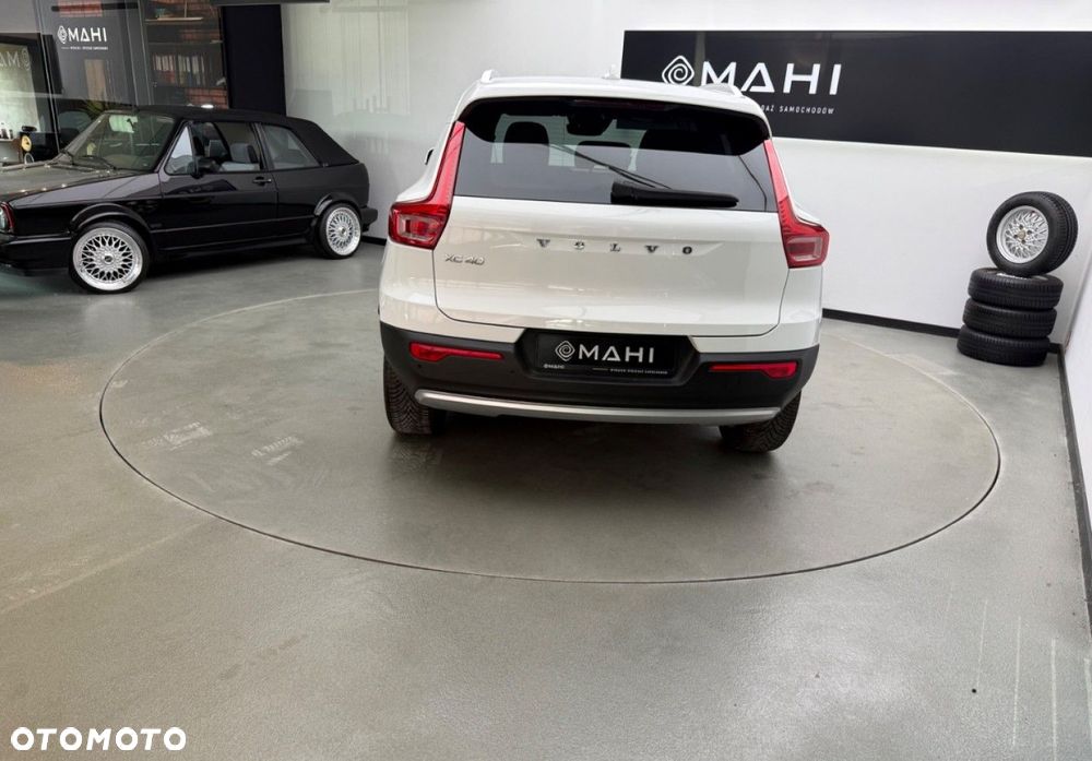 Volvo XC 40 T3 Momentum - 10