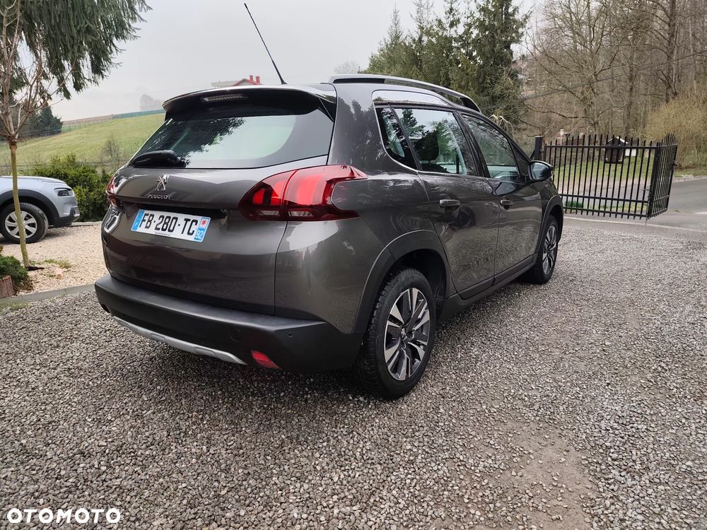 Peugeot 2008 PureTech 110 GPF Stop&Start EAT6 Allure - 6