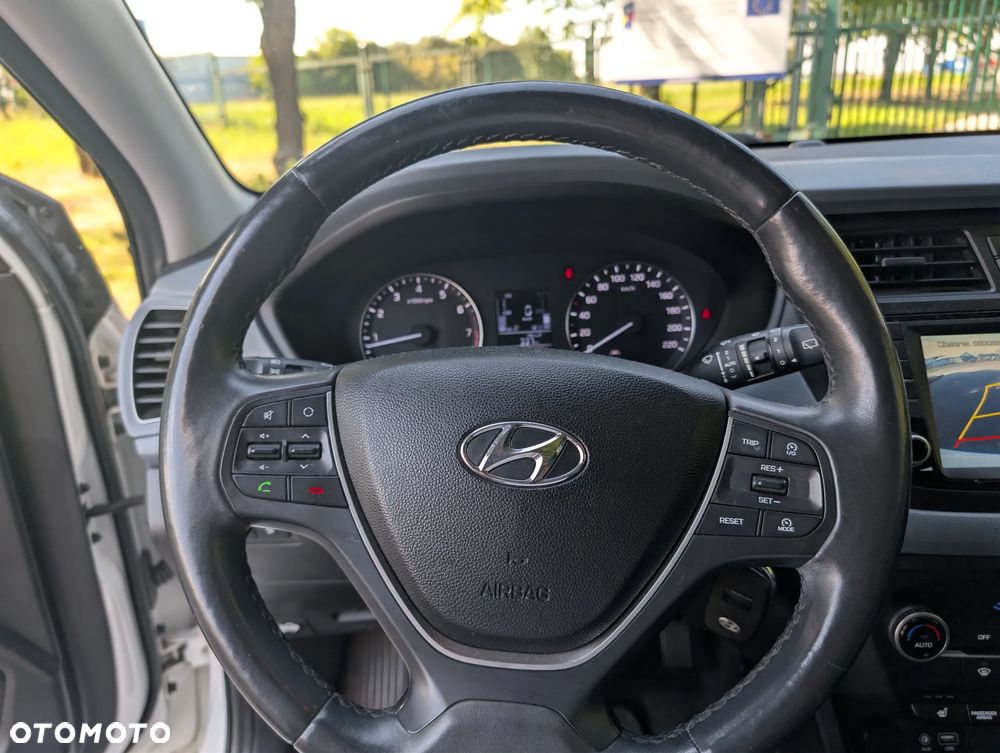 Hyundai i20 - 38