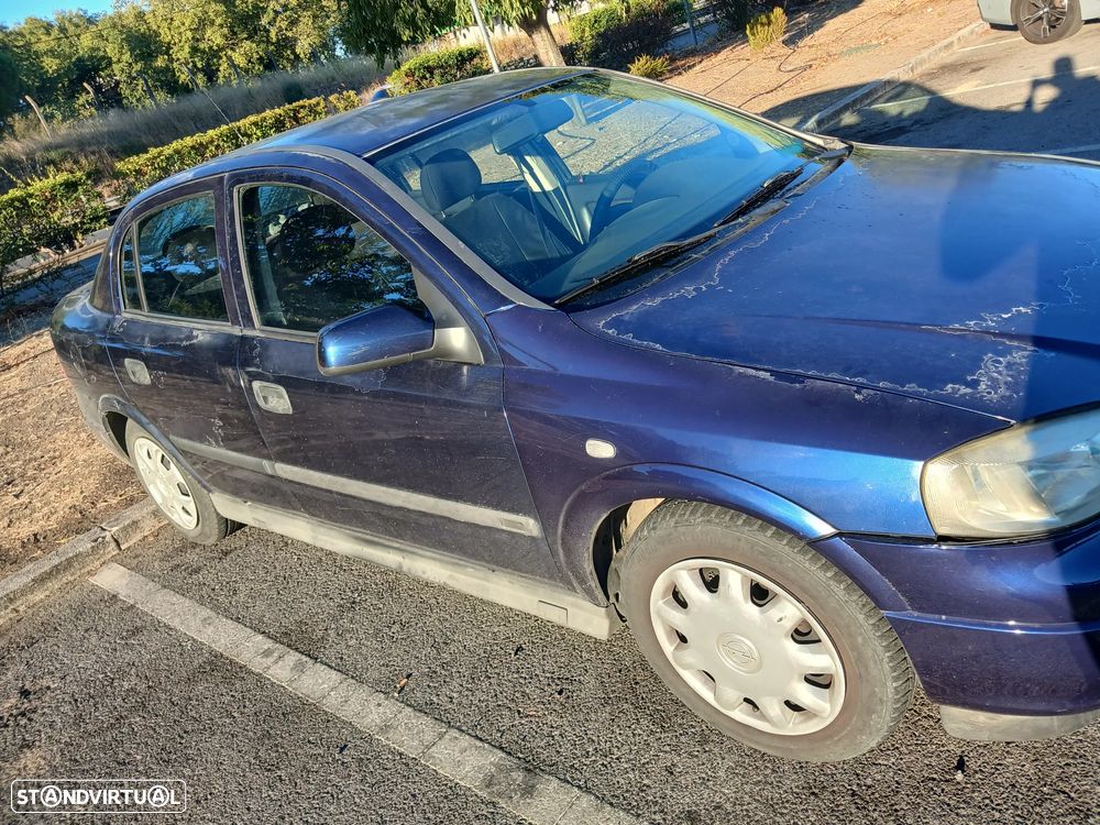Opel Astra 2000 photo 2
