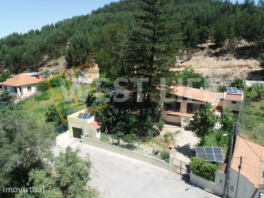 Moradia T2+2 Suítes Independentes e Terreno com Potencial Construti... - Grande imagem: 3/25