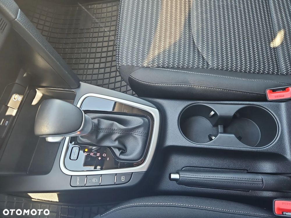 Kia Ceed 1.5 T-GDI M DCT - 13