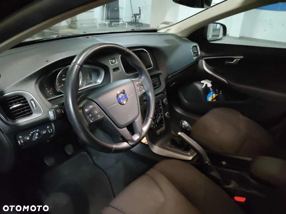 Volvo V40 - 12