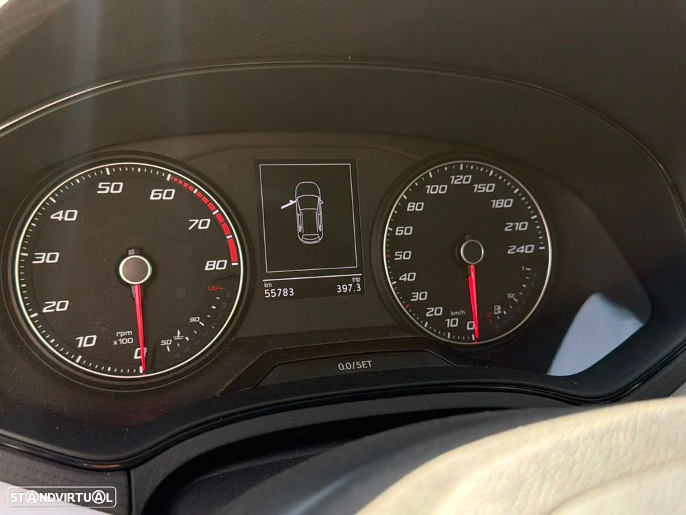 SEAT Arona 1.0 TSI — fotografia 10