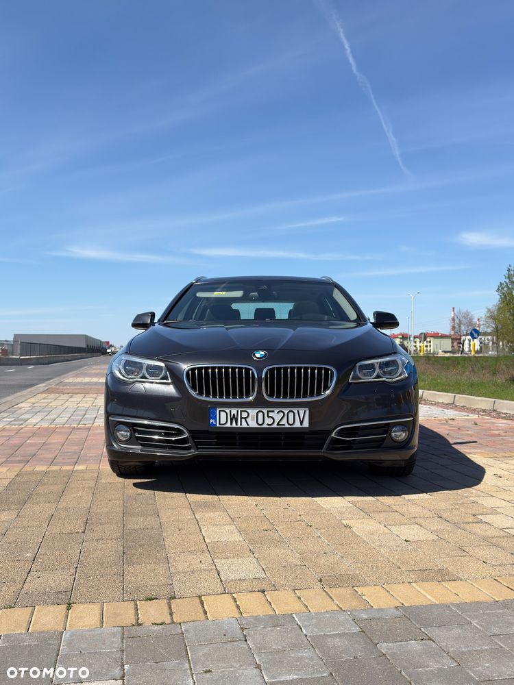 BMW Seria 5 520d Luxury Line - 2