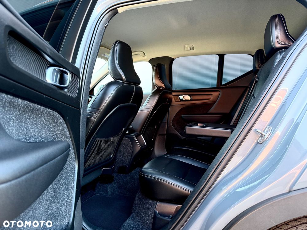 Volvo XC 40 D3 Momentum Pro - 28