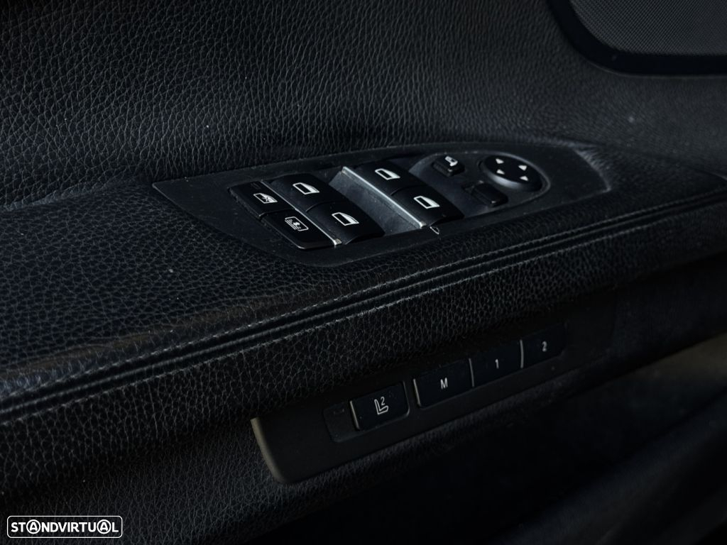 BMW 740 d xDrive Pack M - 36