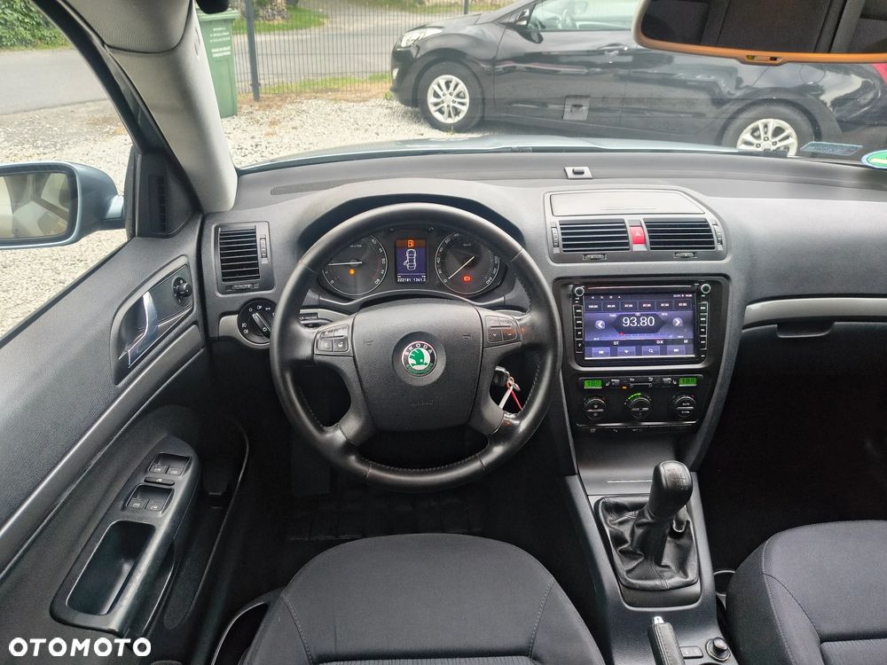 Skoda Octavia 2.0 TDI DPF Elegance - 18
