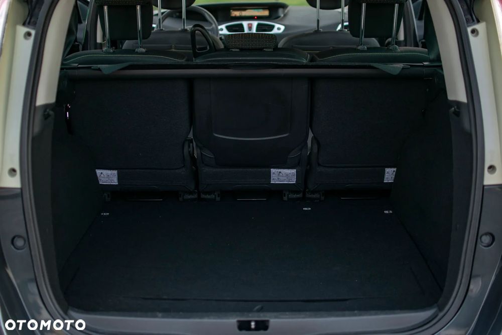 Renault Grand Scenic - 34