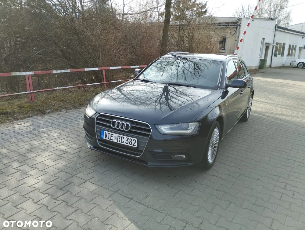 Audi A4 Avant 2.0 TDI e DPF S line Sportpaket - 2