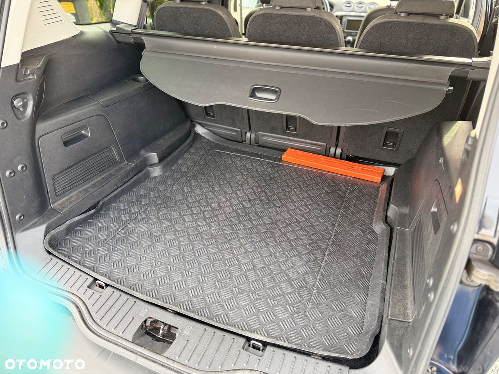 Ford S-Max 2.0 TDCi DPF Titanium - 32