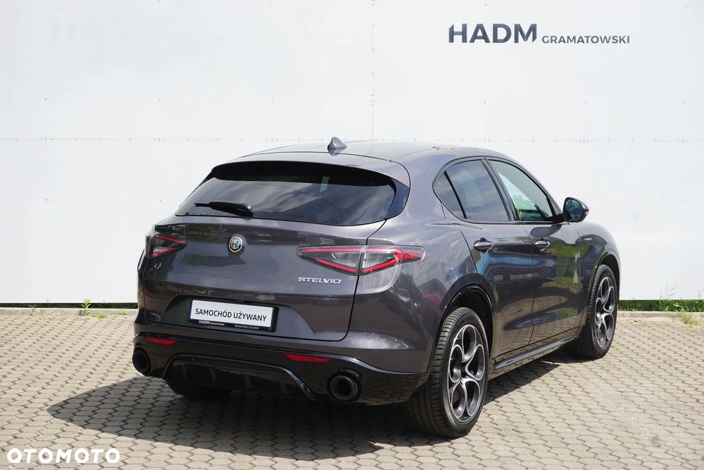 Alfa Romeo Stelvio 2.0 Turbo Veloce Q4 - 8