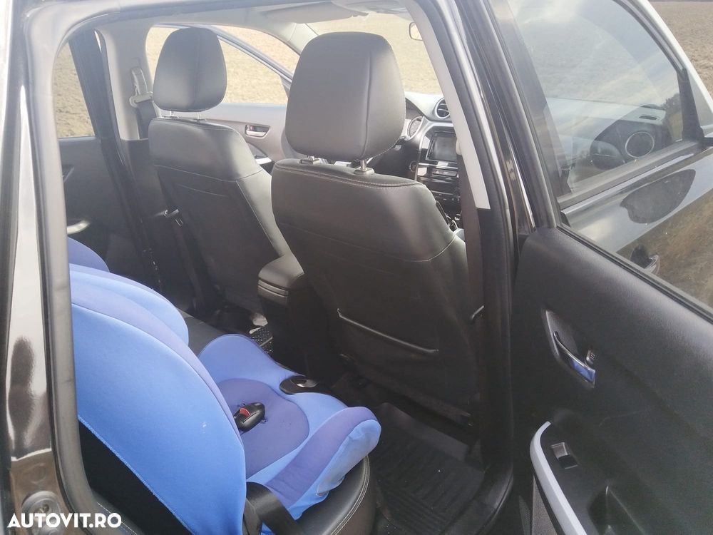 Suzuki Vitara - 6