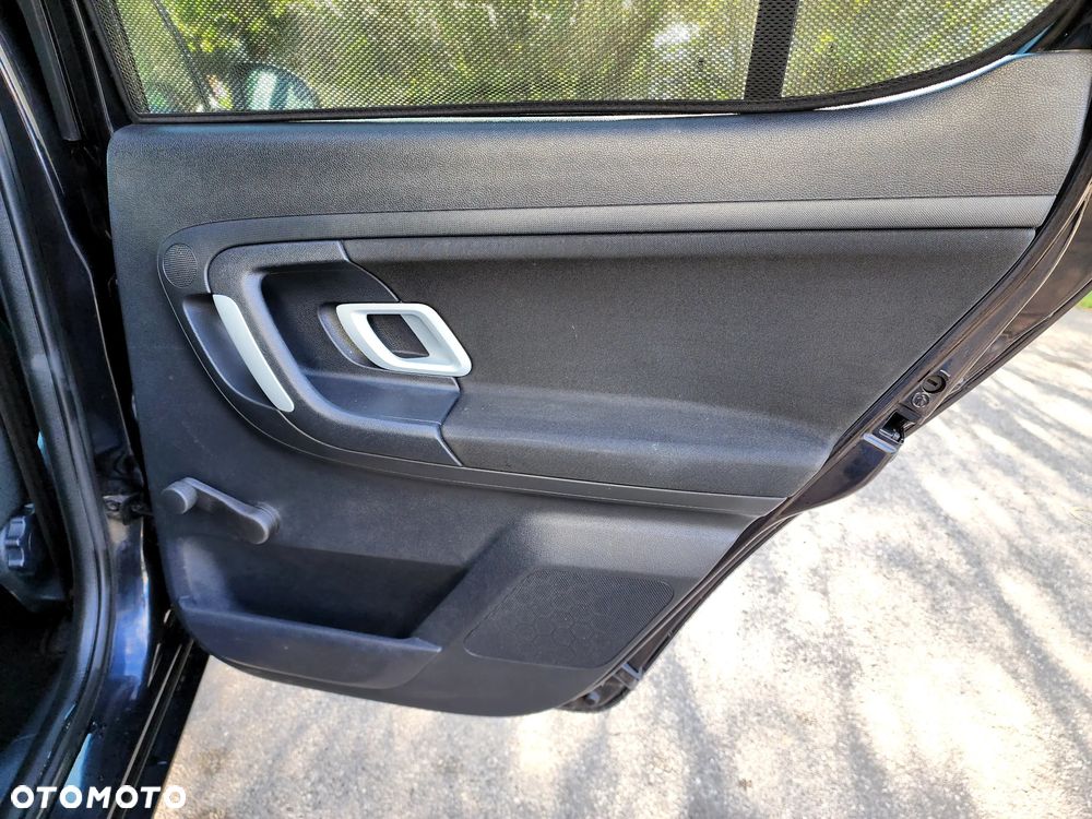 Skoda Fabia 1.2 HTP Ambiente - 38