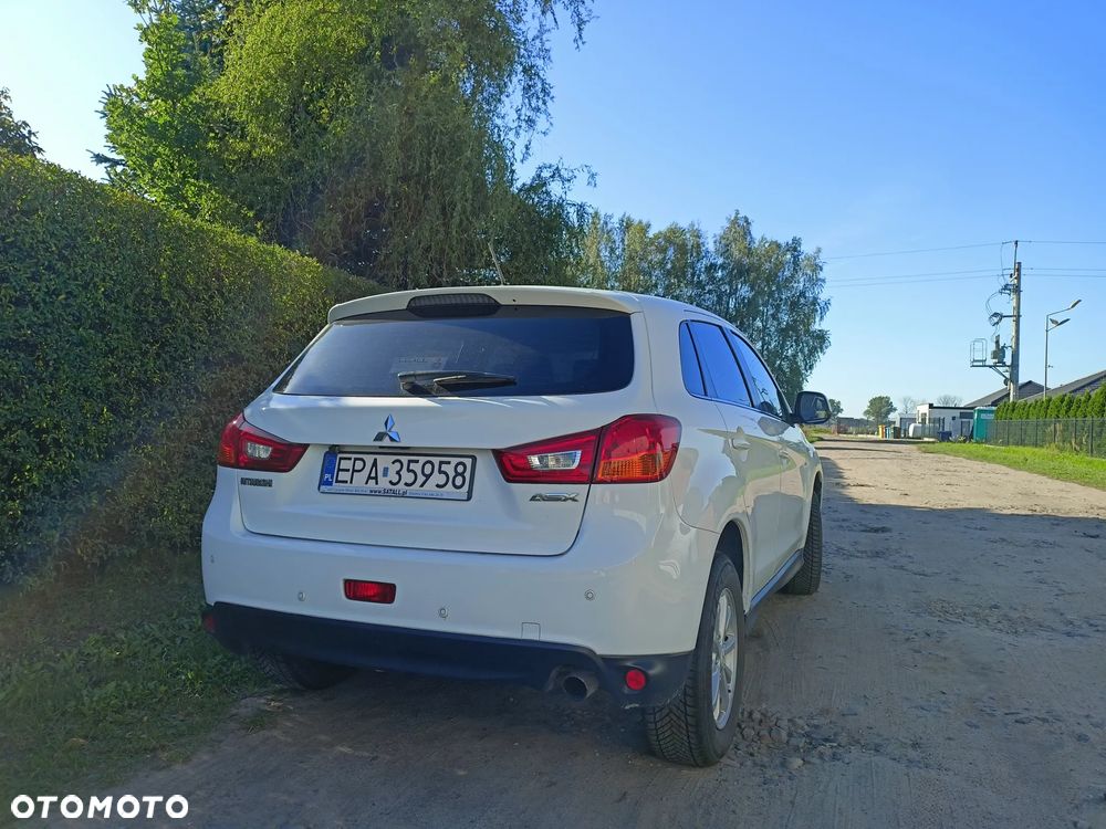 Mitsubishi ASX - 4