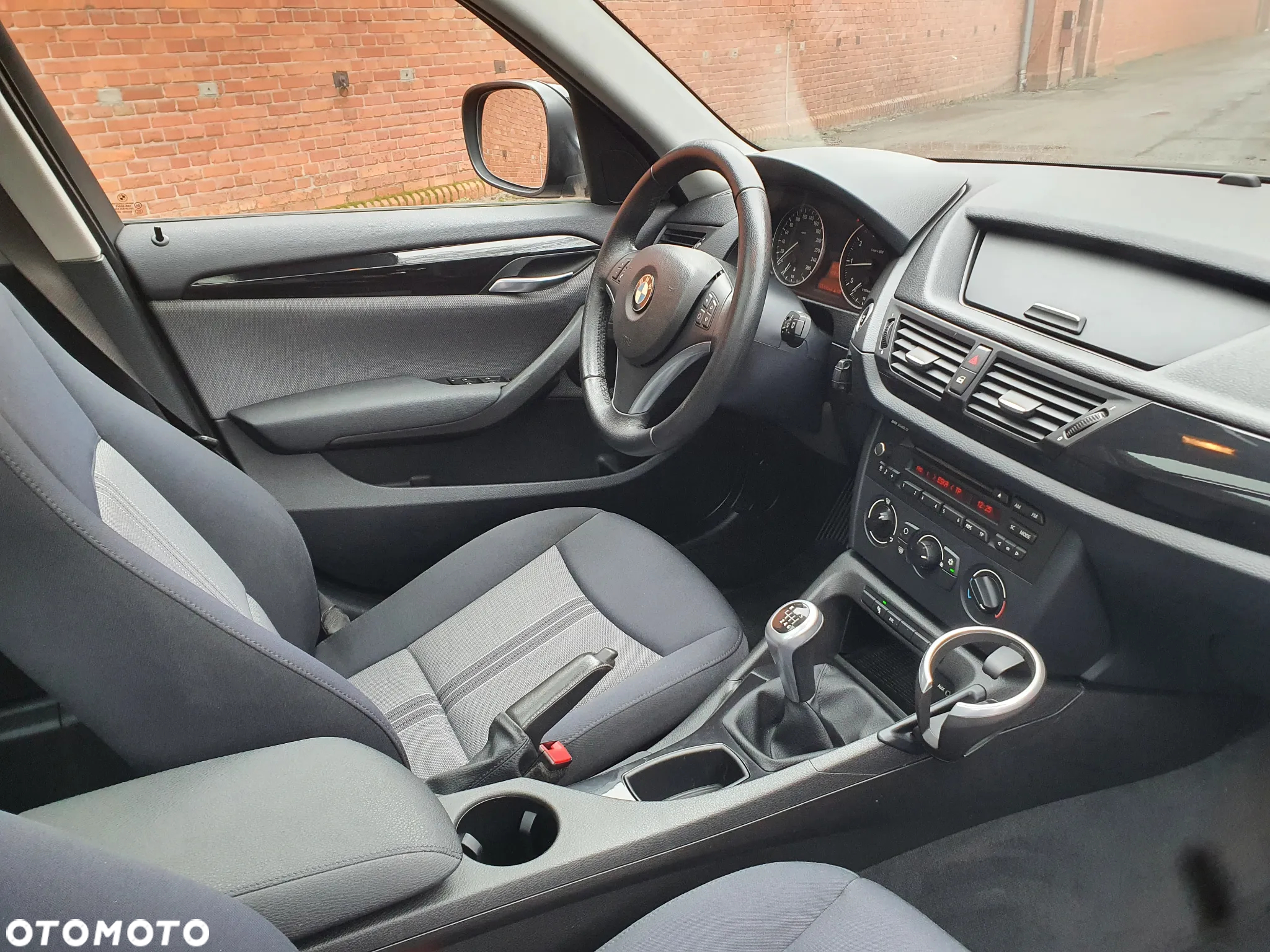 BMW X1 sDrive18i xLine - 10