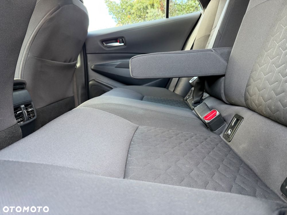 Toyota Corolla 1.8 Hybrid Comfort - 15