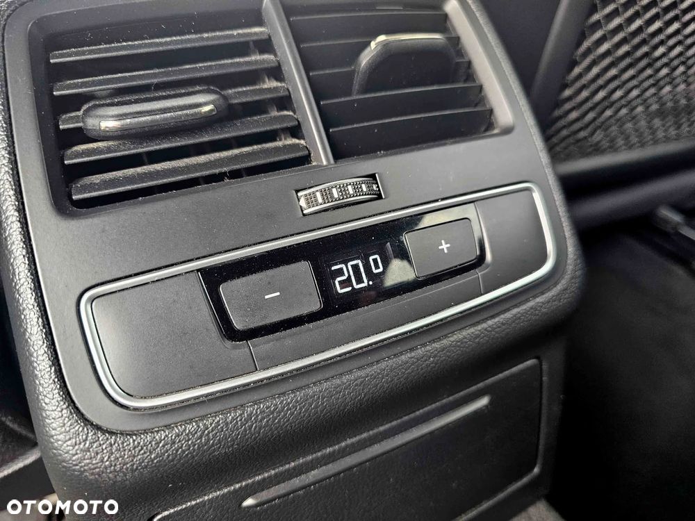 Audi A4 Avant 2.0 TDI DPF clean diesel quattro S tronic S line Sportpaket - 19