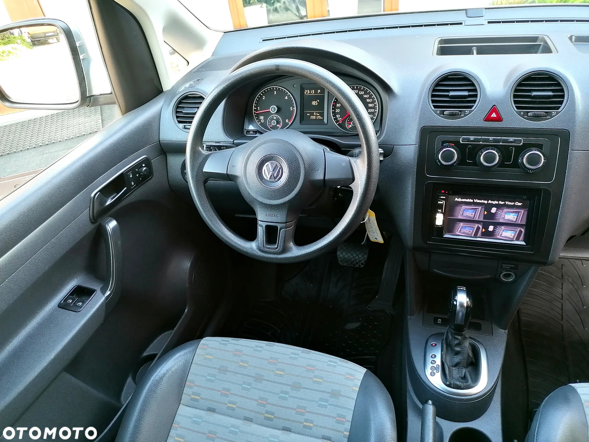 Volkswagen Caddy Maxi 2.0 TDI Trendline DSG - 14
