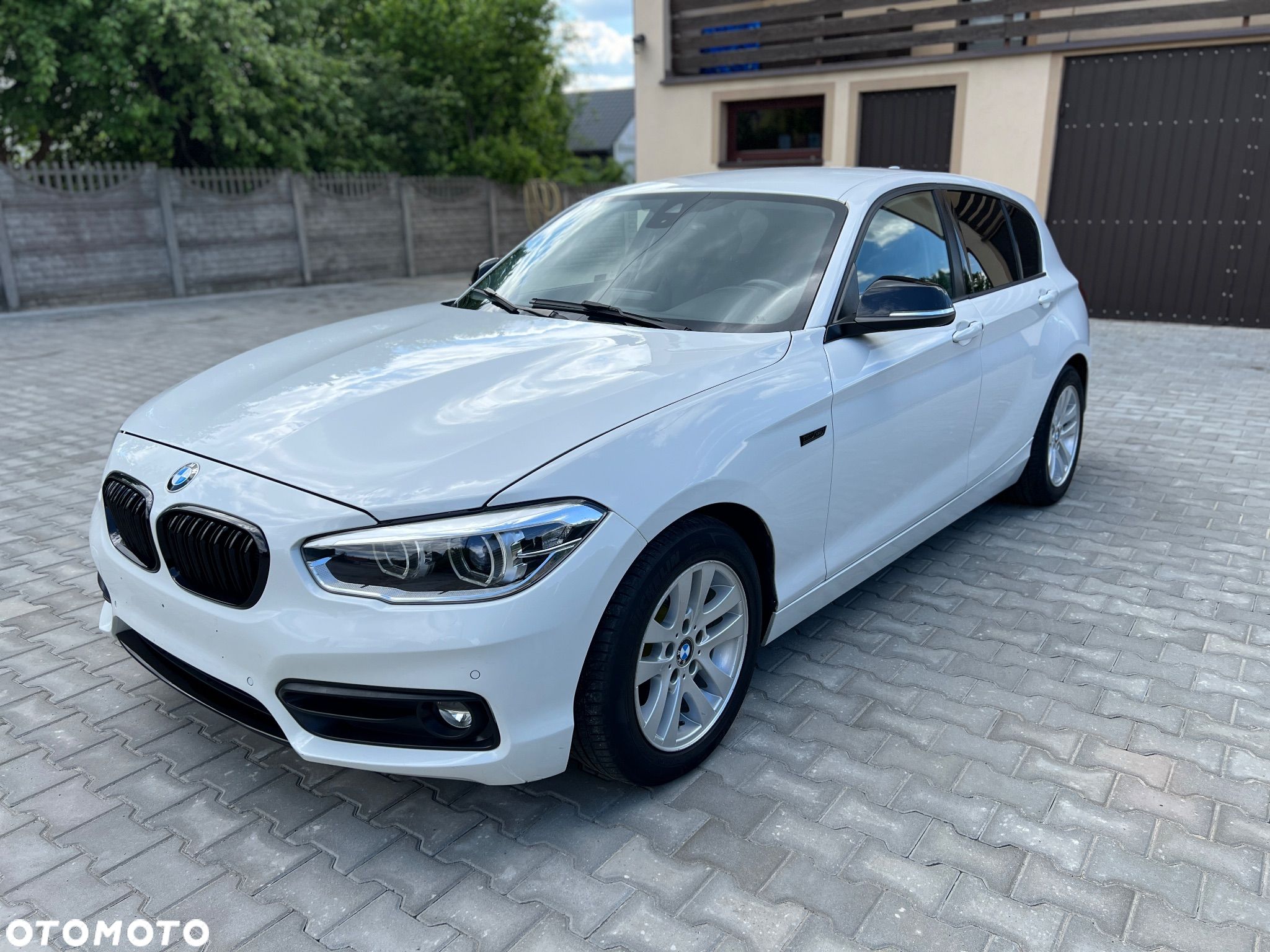 BMW Seria 1 118i Sport Line Shadow - 1