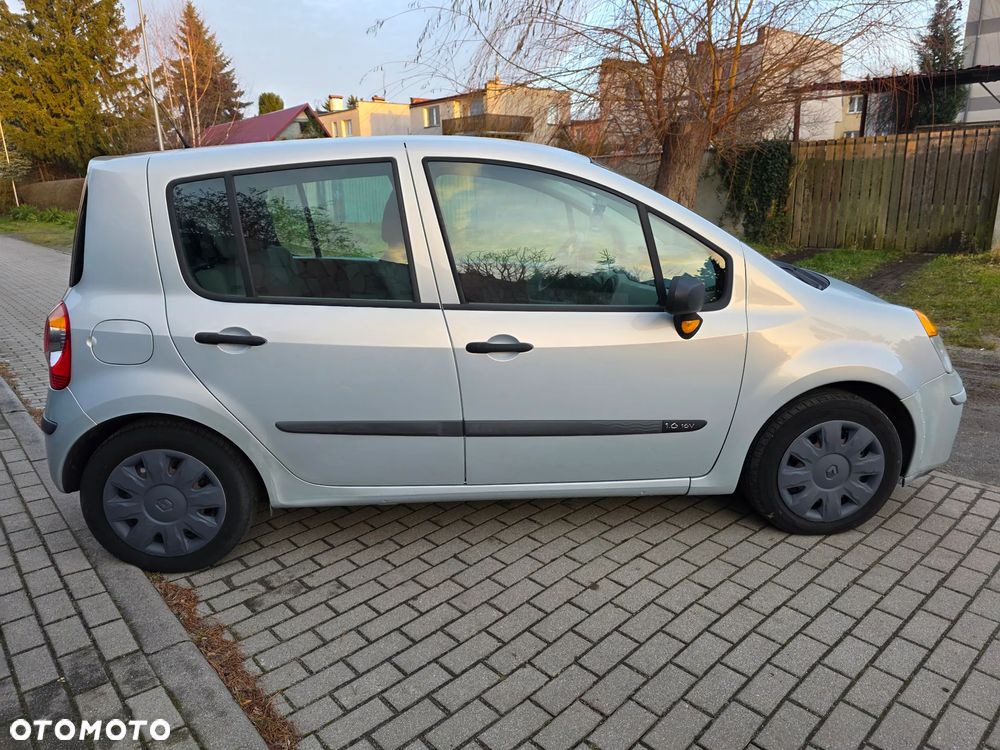 Renault Modus 1.6 16V Dynamique - 4