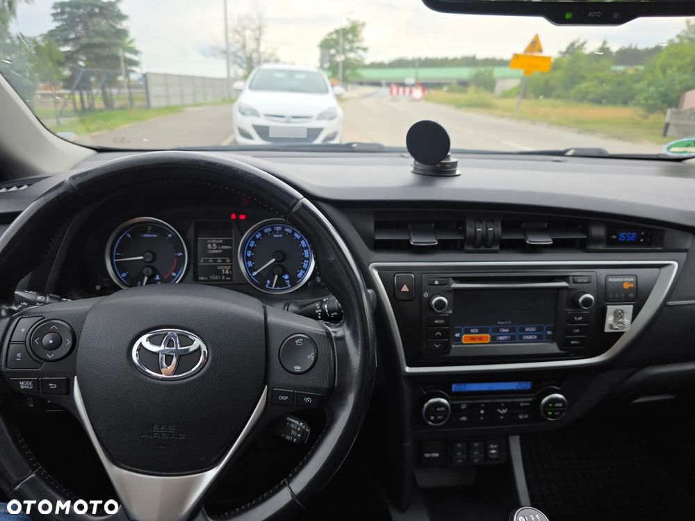 Toyota Auris 2.0 D-4D Prestige - 8