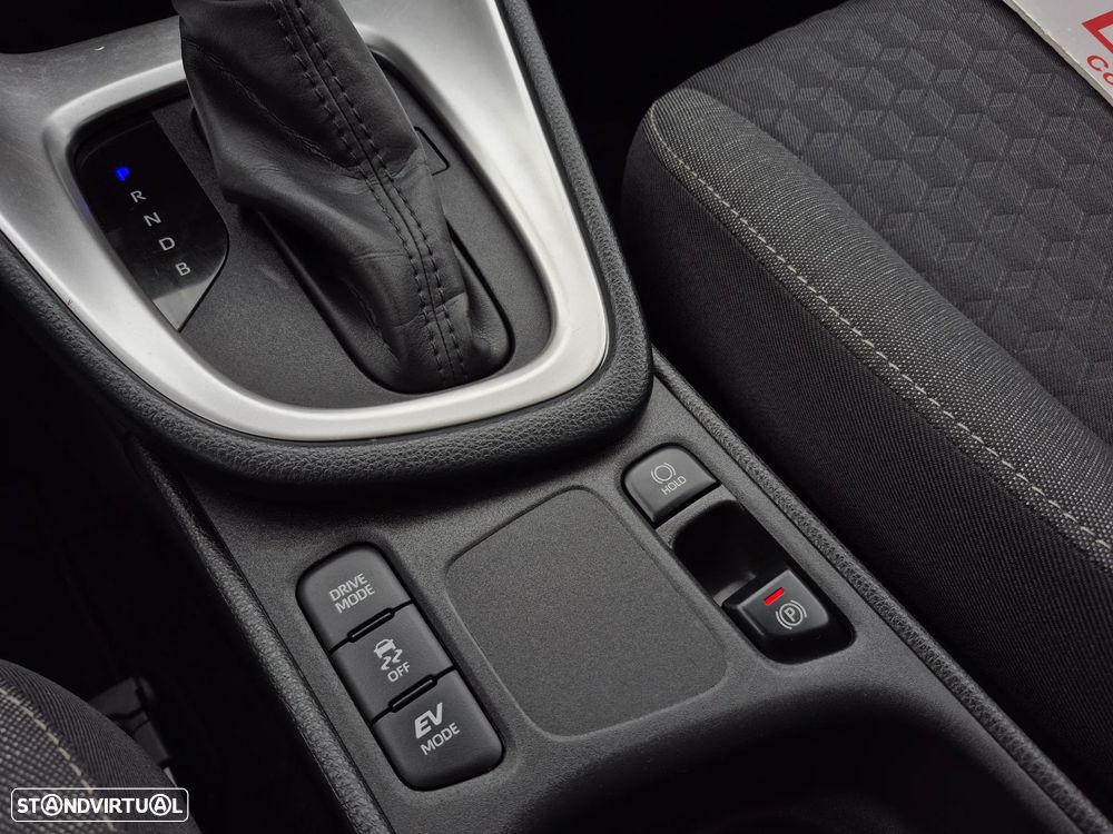 Toyota Yaris 1.5 HDF Comfort Plus - 12