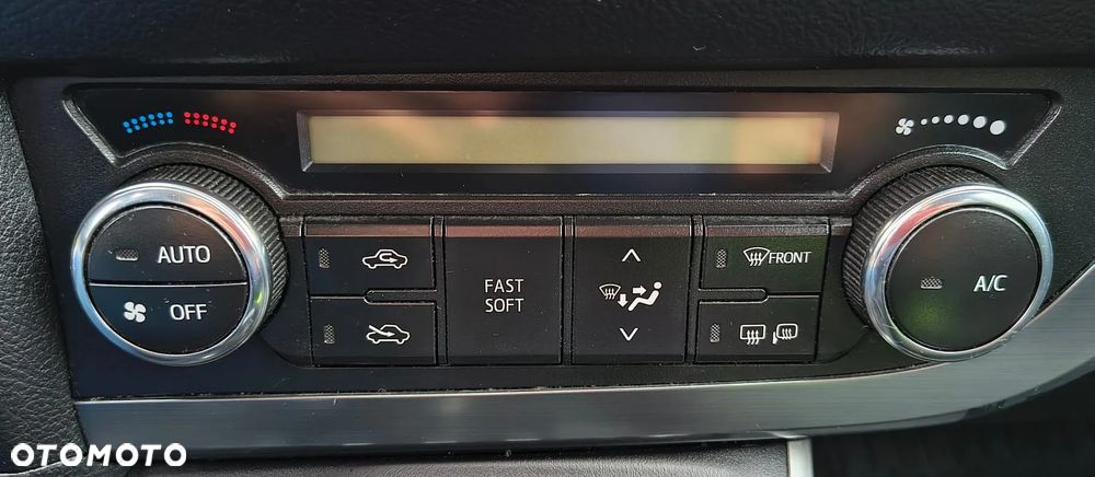 Toyota Auris 1.8 HSD Luna - 20